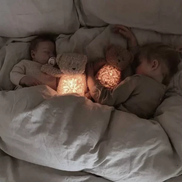Moonie alvássegítő maci fénnyel és dallammal – szürke - Image 6