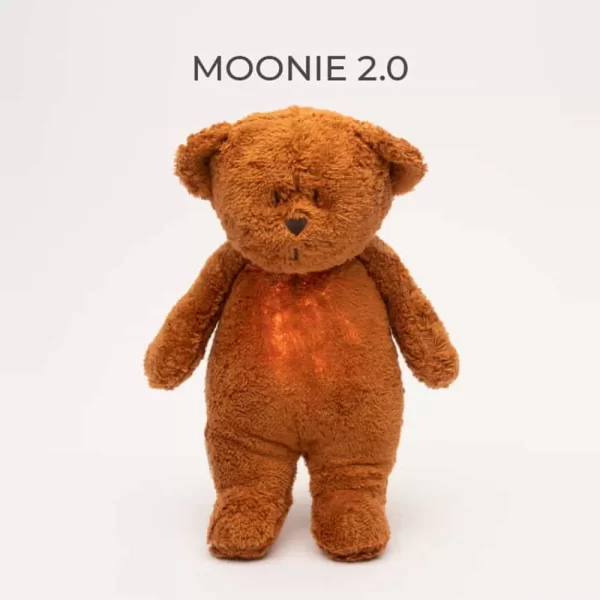 Moonie alvássegítő maci fénnyel és dallammal – karamell - Image 2