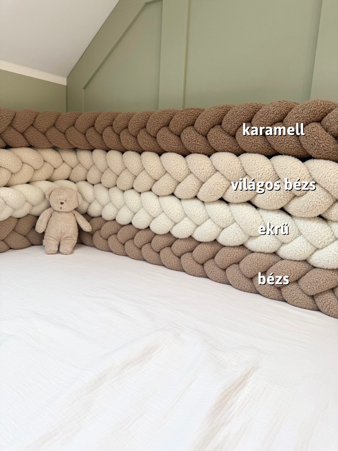 Teddy maci anyagú ágyrácsvédő - Választható színnel, fonással és hosszúsággal - Image 2